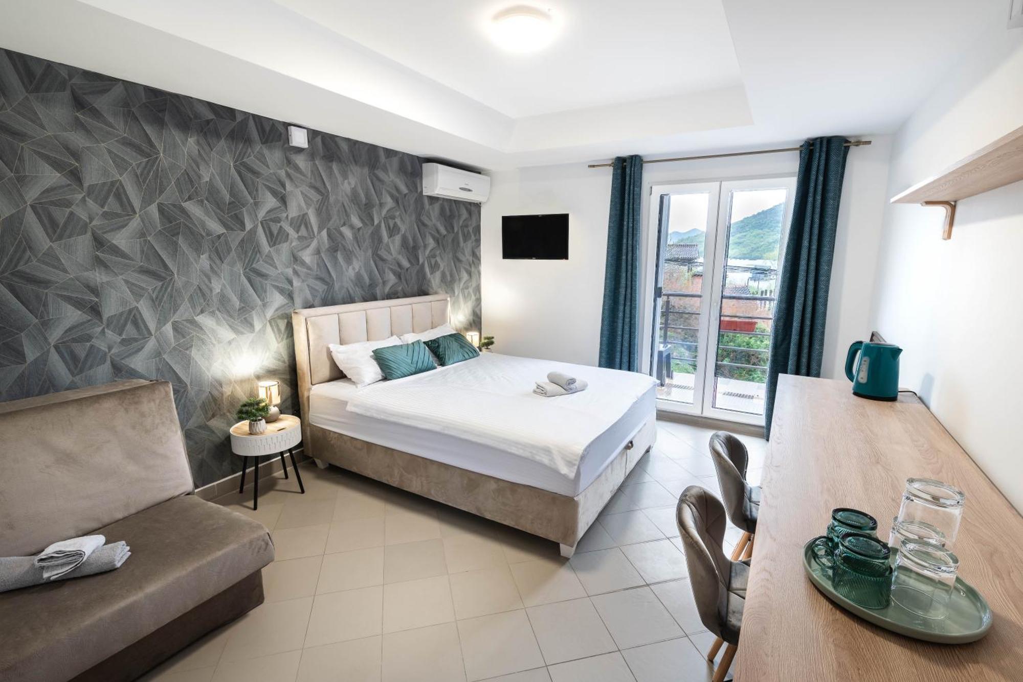 Studio Apartment Cudo Nevidjeno Karuc Buitenkant foto